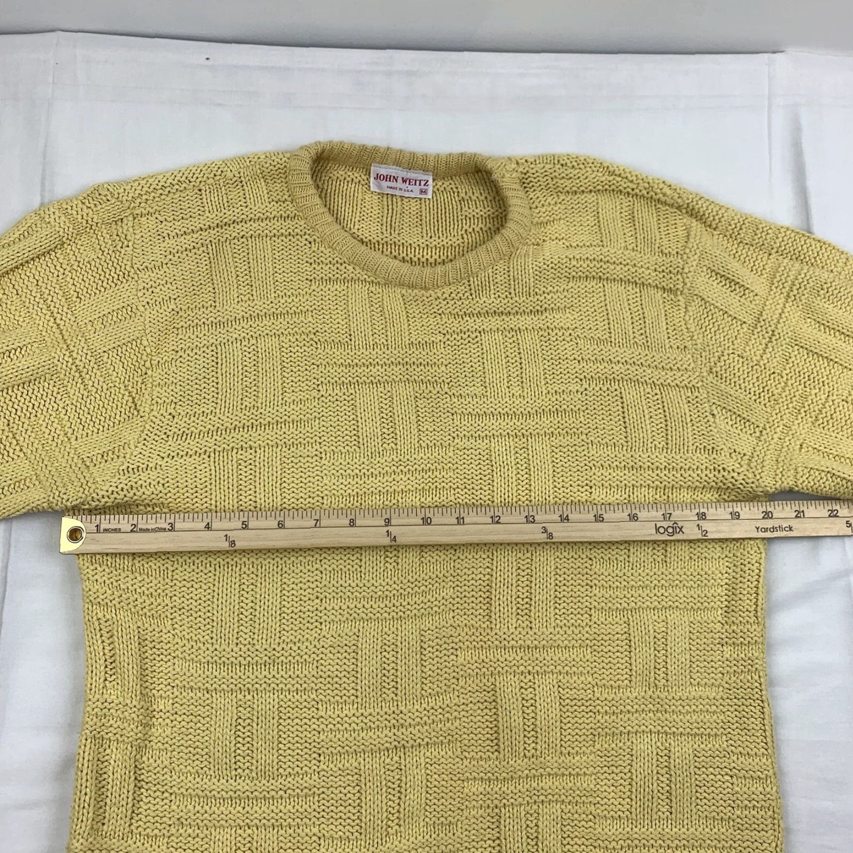 Vintage VINTAGE John Weitz Sweater Men Adult M Yellow Knit Pullover Crew Neck 90s 80s Made in USA Size US M / EU 48-50 / 2 - 6 Thumbnail