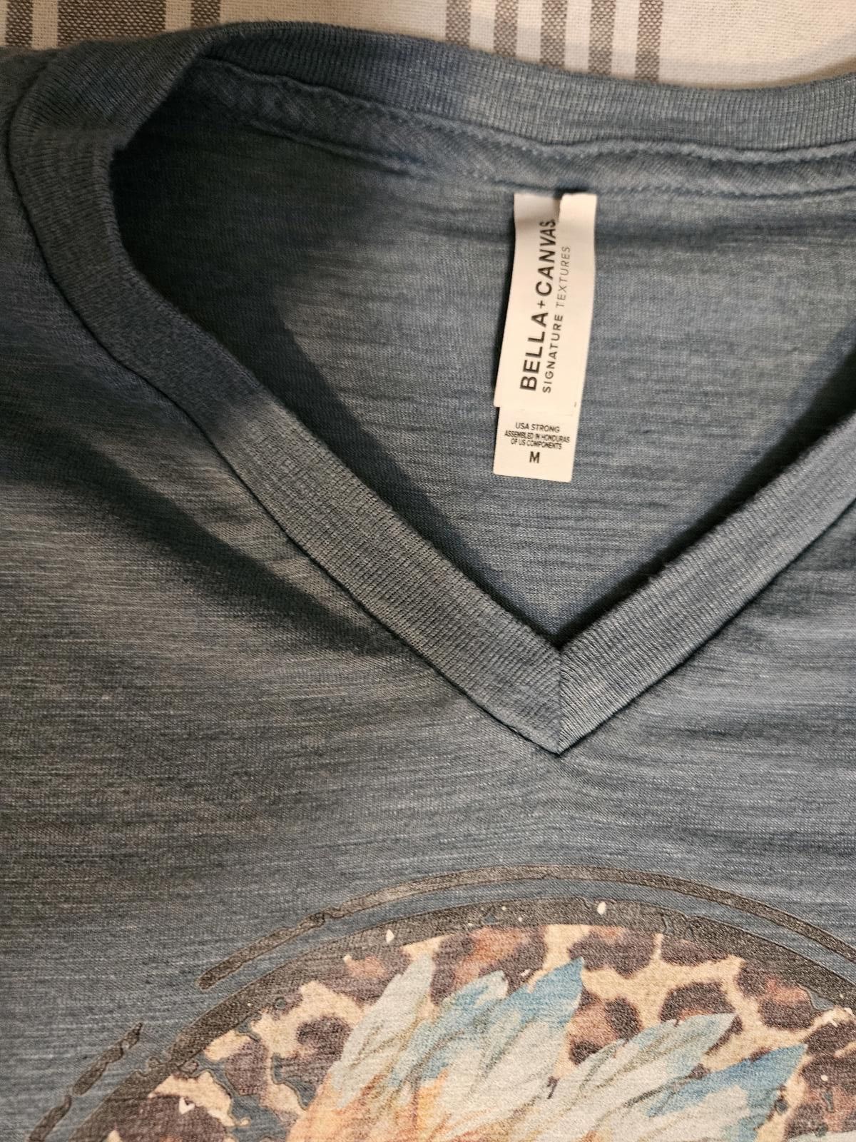 Designer Native and cheetah print graphic tee, size medium Size M / US 6-8 / IT 42-44 - 2 Thumbnail
