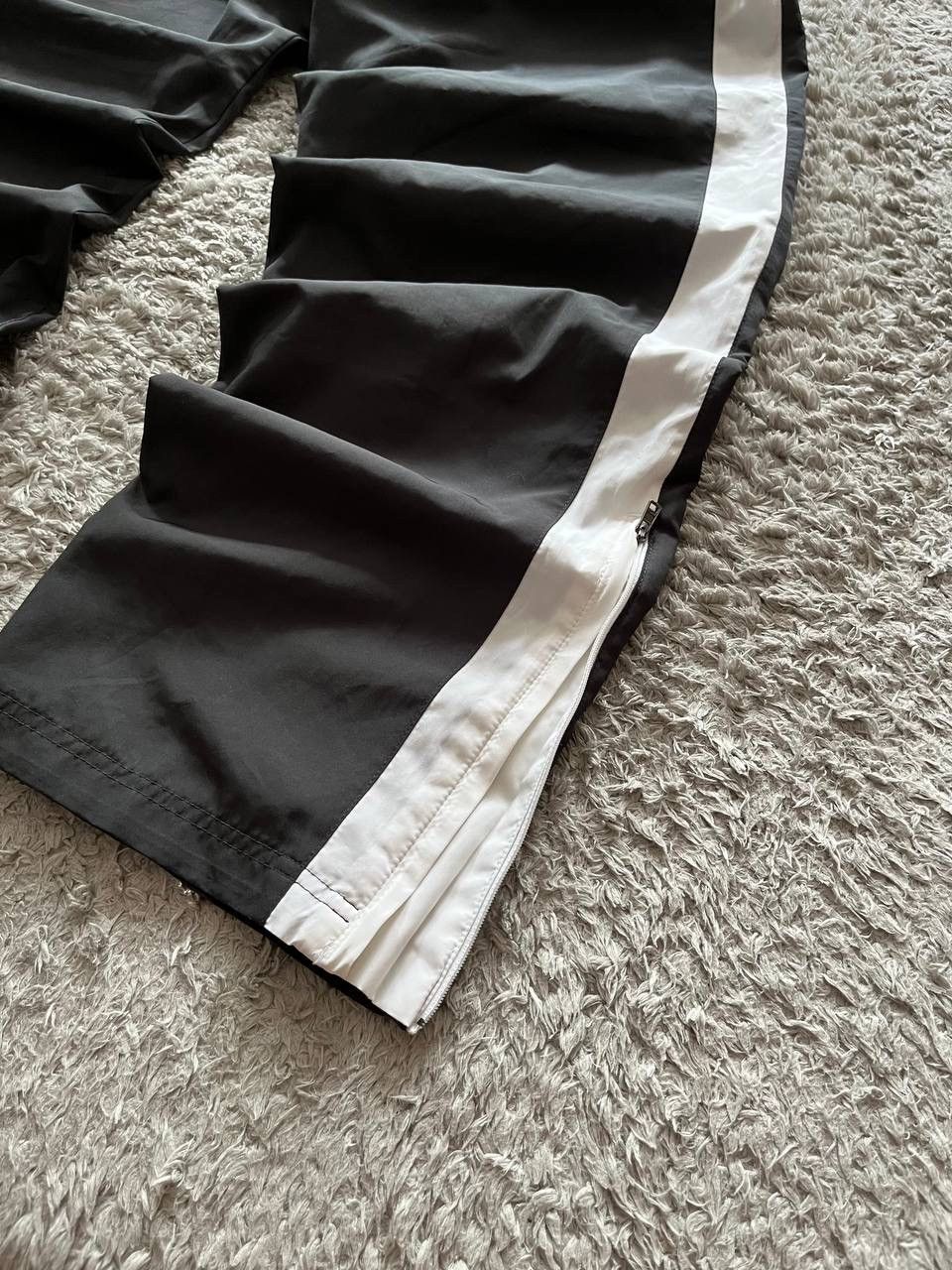 Nike × Vintage 00s Nike Pants Nylon Logo Swoosh Rare Drill Size US 35 - 7 Thumbnail
