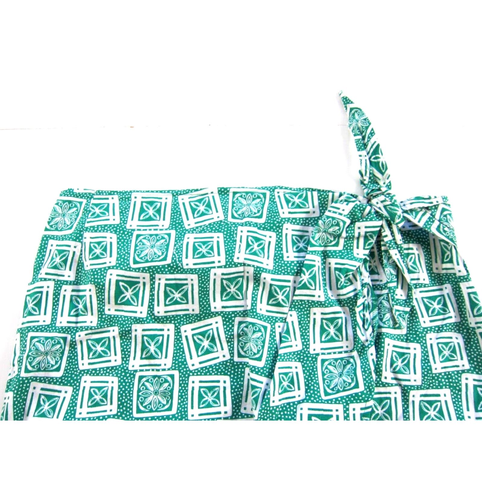 Vintage VINTAGE Chaus Skirt Wrap 100% Cotton Green White Floral Polka Dot Medium Women's Short Size 32" / US 10 / IT 46 - 3 Thumbnail