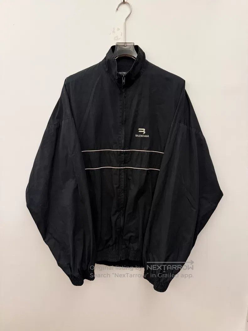 Balenciaga Balenciaga Logo jacket with loose design, solid color, and Size US S / EU 44-46 / 1 - 1 Thumbnail
