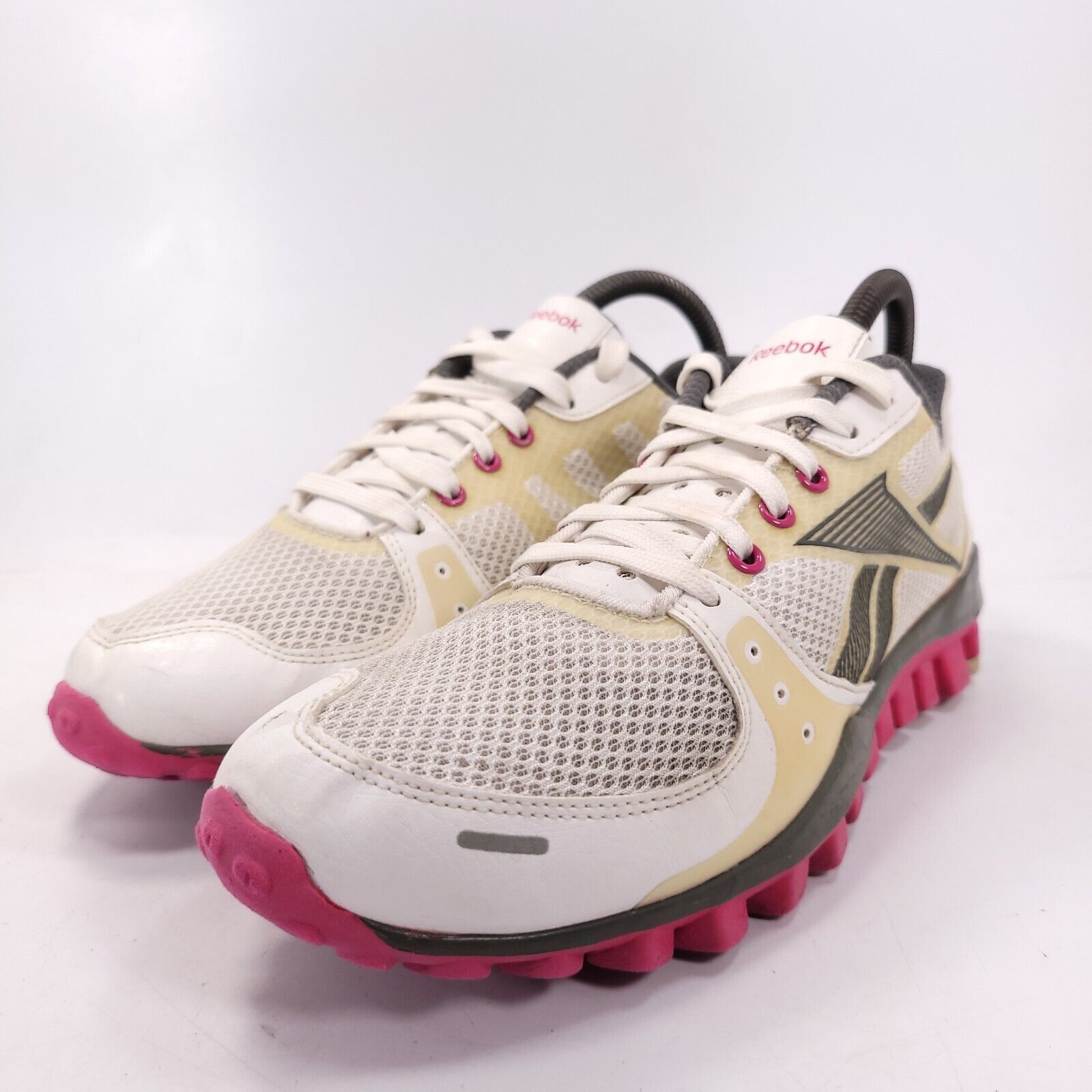 Reebok Reebok ZigFly Zignano Athletic Shoe Womens Size 8 J90052 Size US 8 / IT 38 - 1 Thumbnail