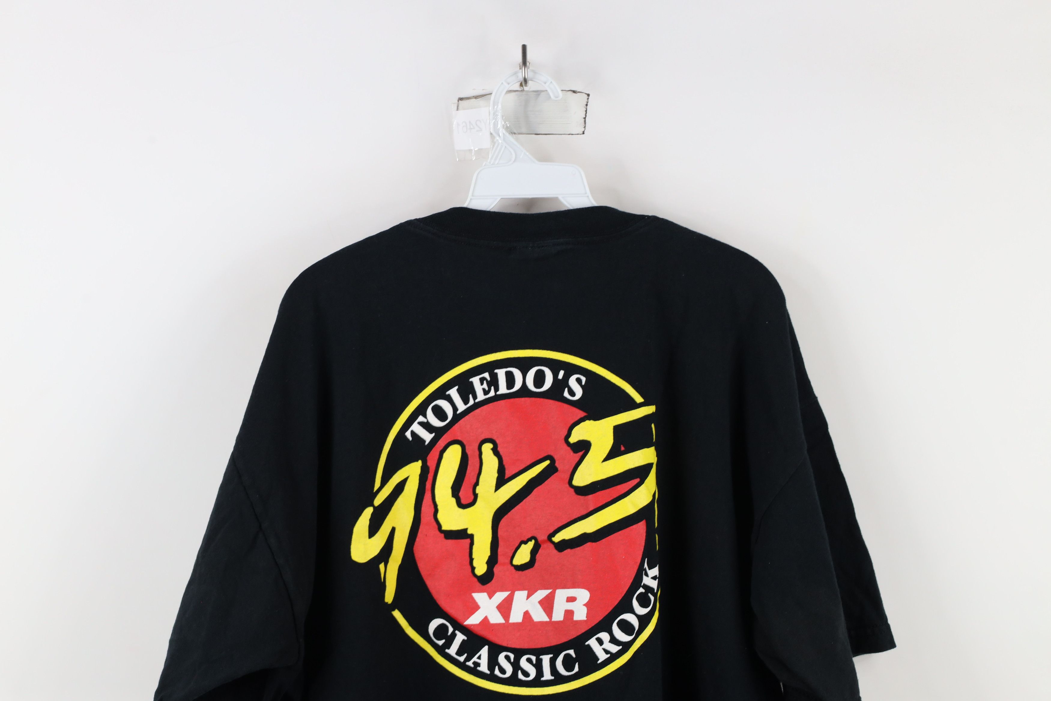 Vintage Vintage 94.5 XKR Toledos Classic Rock Radio T-Shirt Black Size US XL / EU 56 / 4 - 11 Thumbnail