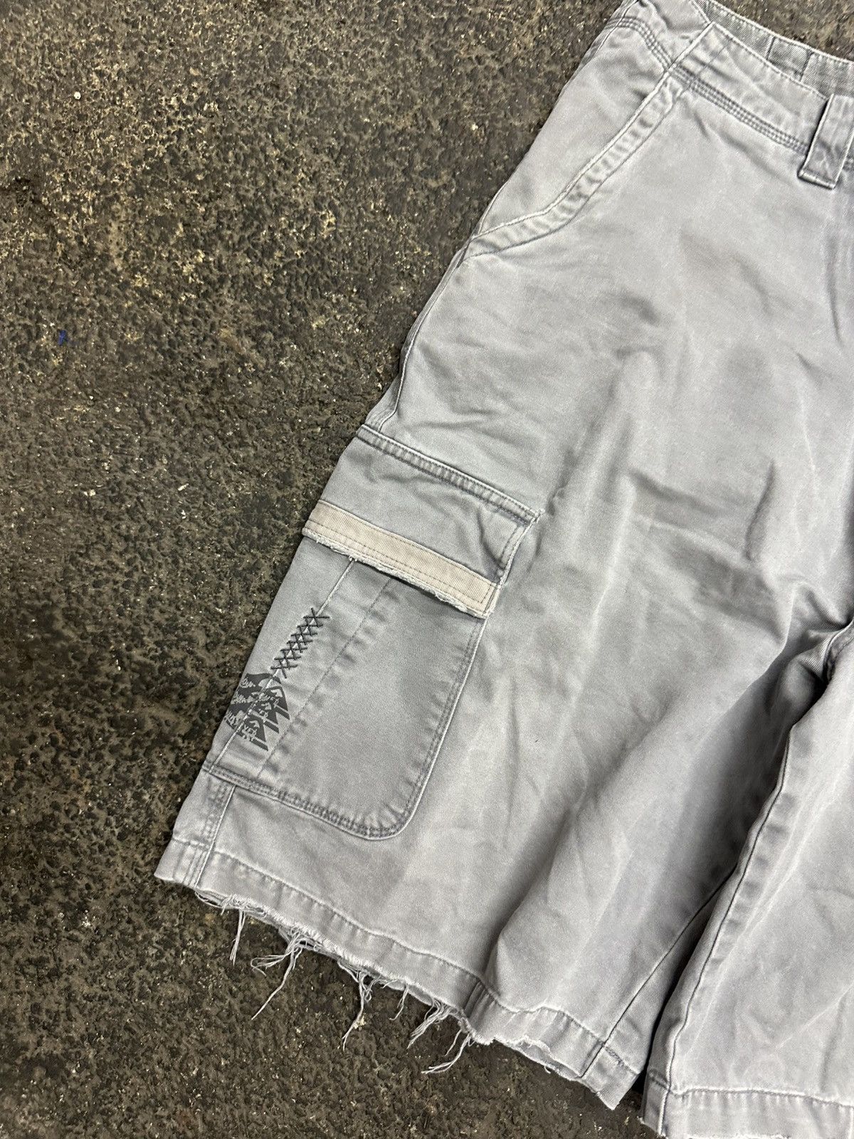 Quiksilver Y2K quiksilver cargo baggy shorts Size US 36 / EU 52 - 5 Thumbnail