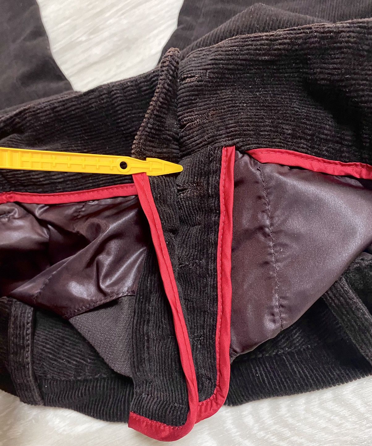 Prada Vintage Prada Linea Rossa Brown Corduroy Velvet Loose Pants Size 30" / US 8 / IT 44 - 21 Thumbnail