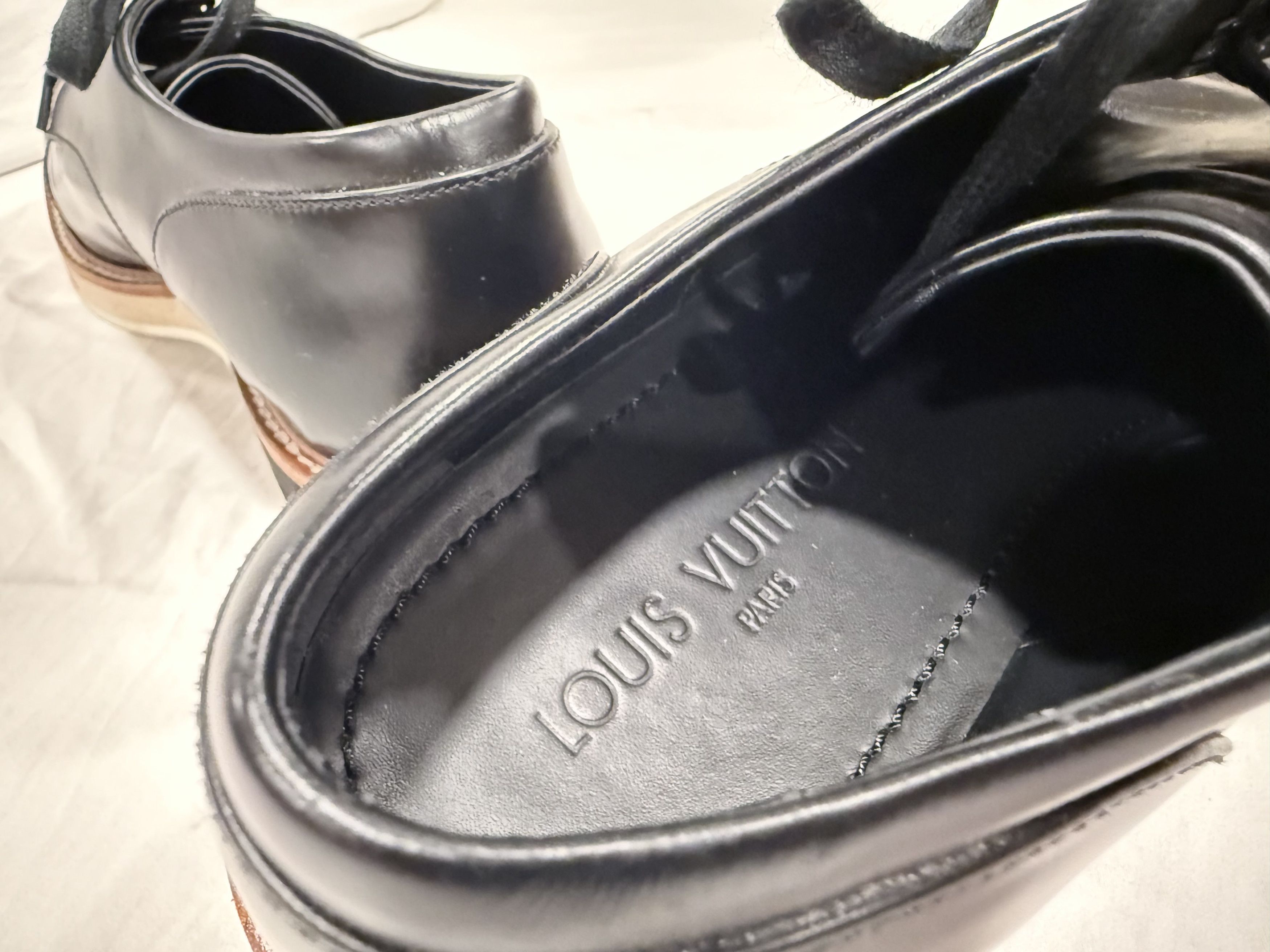 Louis Vuitton LOUIS VUITTON BROGUES LACE UP MENS DRESS SHOES SWORD BLACK Size US 10 / EU 43 - 7 Thumbnail