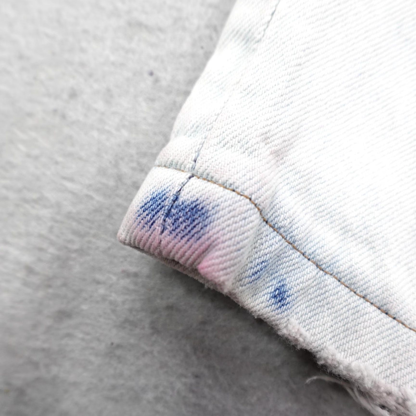 Levi's VINTAGE Levi's Jeans Mens 32 Bleach Dye Denim 501 0118 Distressed Button Fly 90s Jeans Mens 90s USA Blue Size US 32 / EU 48 - 6 Thumbnail