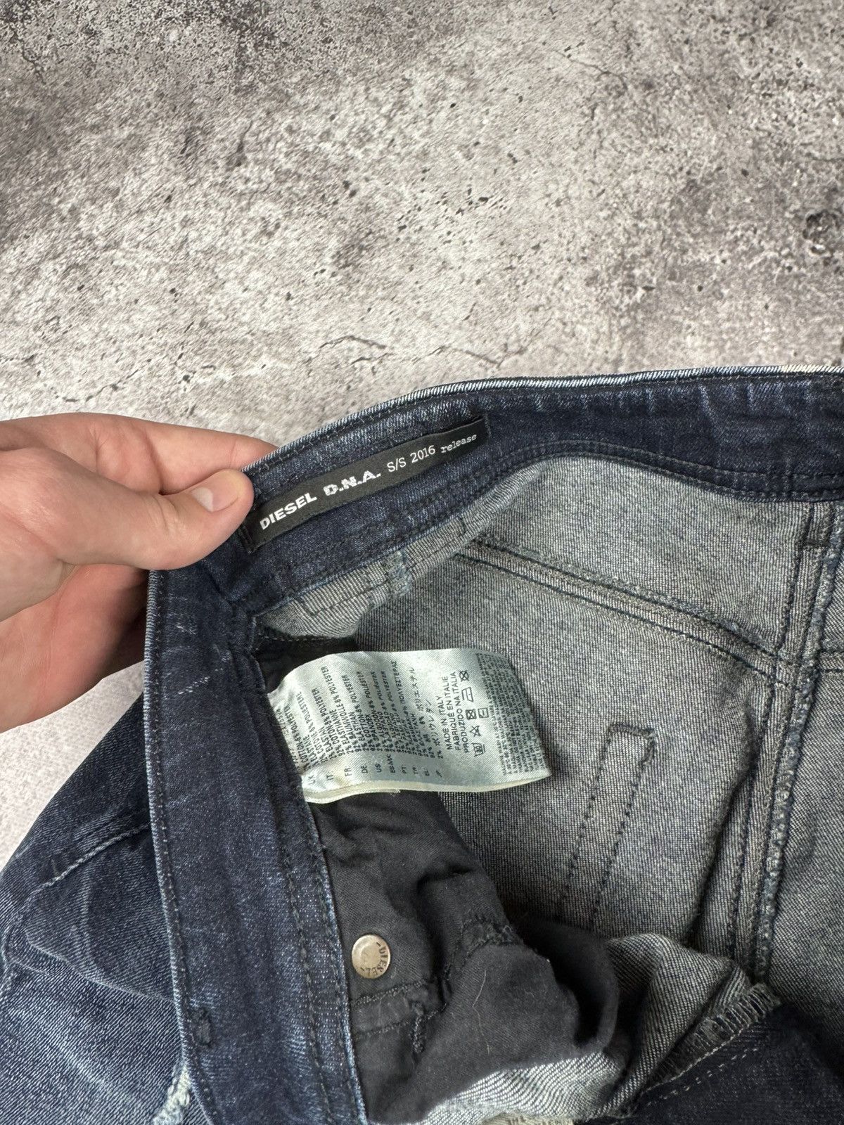 Diesel Vintage Y2K Diesel Distressed Jeans Japanesse Rare Denim Size US 29 - 13 Thumbnail