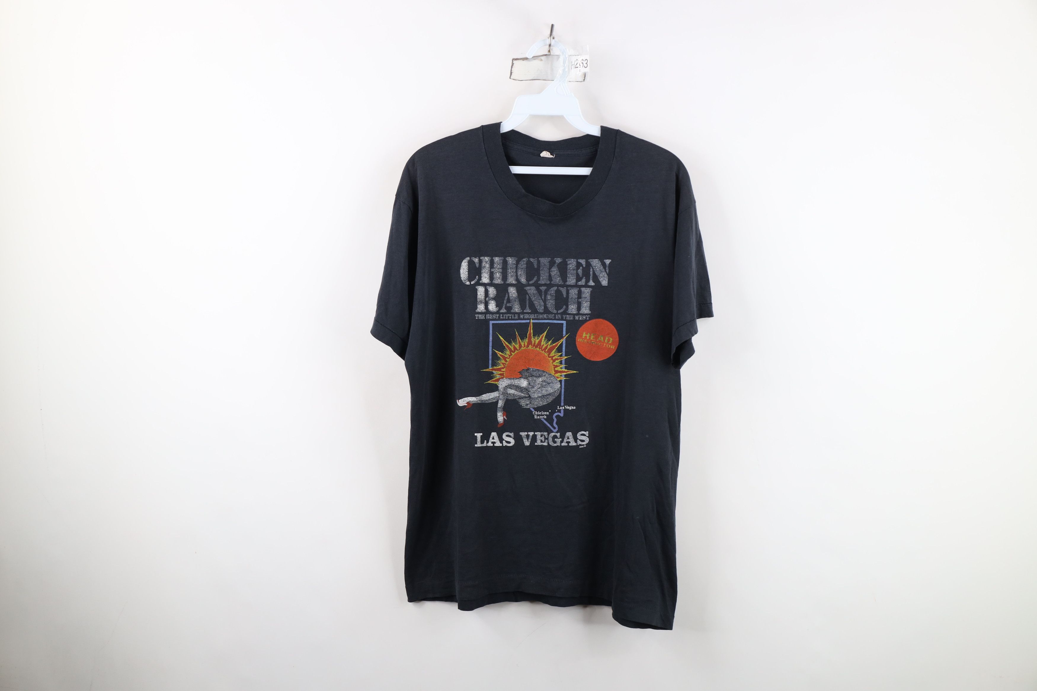 Vintage Vintage 80s 90s Chicken Ranch Whore House Las Vegas T-Shirt Size US L / EU 52-54 / 3 - 1 Thumbnail
