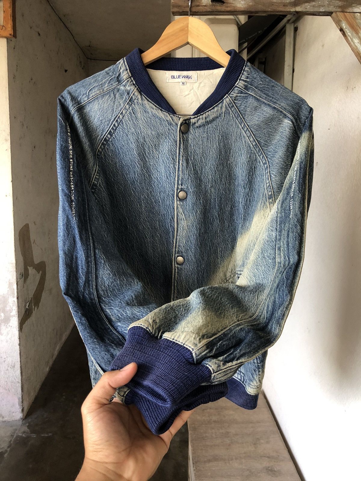 Blue Blue Japan Nice🔥 Vintage Blue Way Indigo Denim Faded Bomber Jacket Size US M / EU 48-50 / 2 - 9 Thumbnail