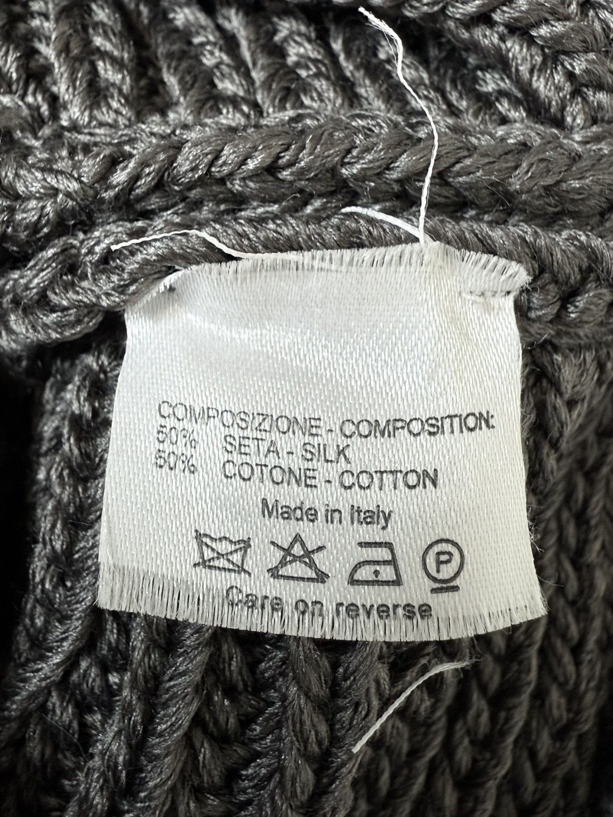 Yves Saint Laurent Yves Saint Laurent Rive Gauche by Tom Ford Gray Hood Scarf Size ONE SIZE - 6 Thumbnail