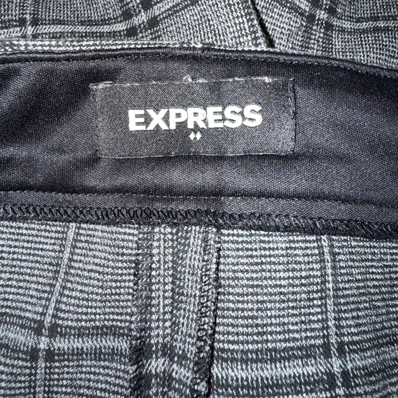 Express EXPRESS BLACK GREY WHITE PLAID HIGH RISE STRAIGHT PANTS SZ 6 Size 28" / US 6 / IT 42 - 6 Thumbnail