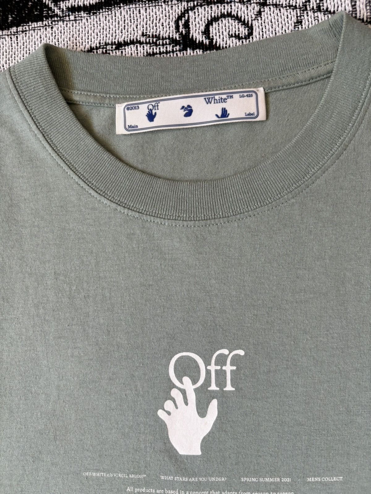 Off-White WHITE OFFF! GRAFFITI OVERSIZED S/S JADEITE Size US L / EU 52-54 / 3 - 4 Thumbnail