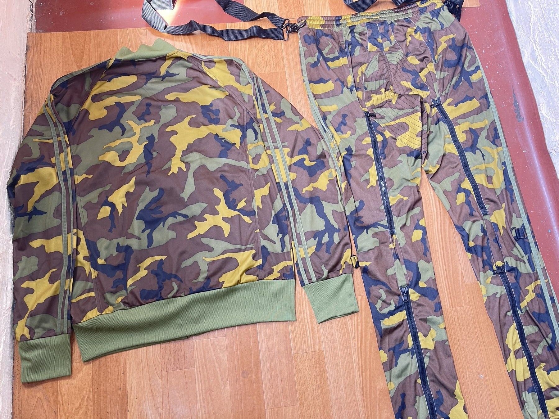 Adidas × Jeremy Scott Adidas Jeremy Scott Tracksuit Camo tuxedo Ruffle Bontage set Size US L / EU 52-54 / 3 - 16 Thumbnail
