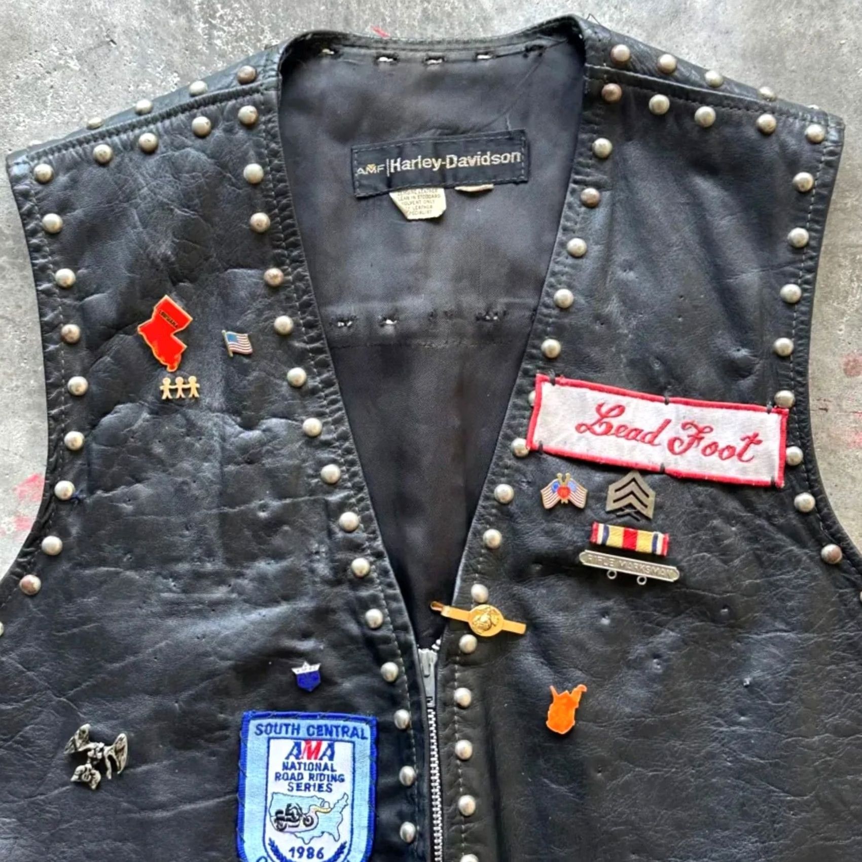 Harley Davidson VINTAGE Harley-Davidson Studded Leather Vest Main Selling Point 70s 44 Black Mens Vest Size 44 Biker Vest Leather 70s Harley-Davidson Mens Size US S / EU 44-46 / 1 - 2 Thumbnail
