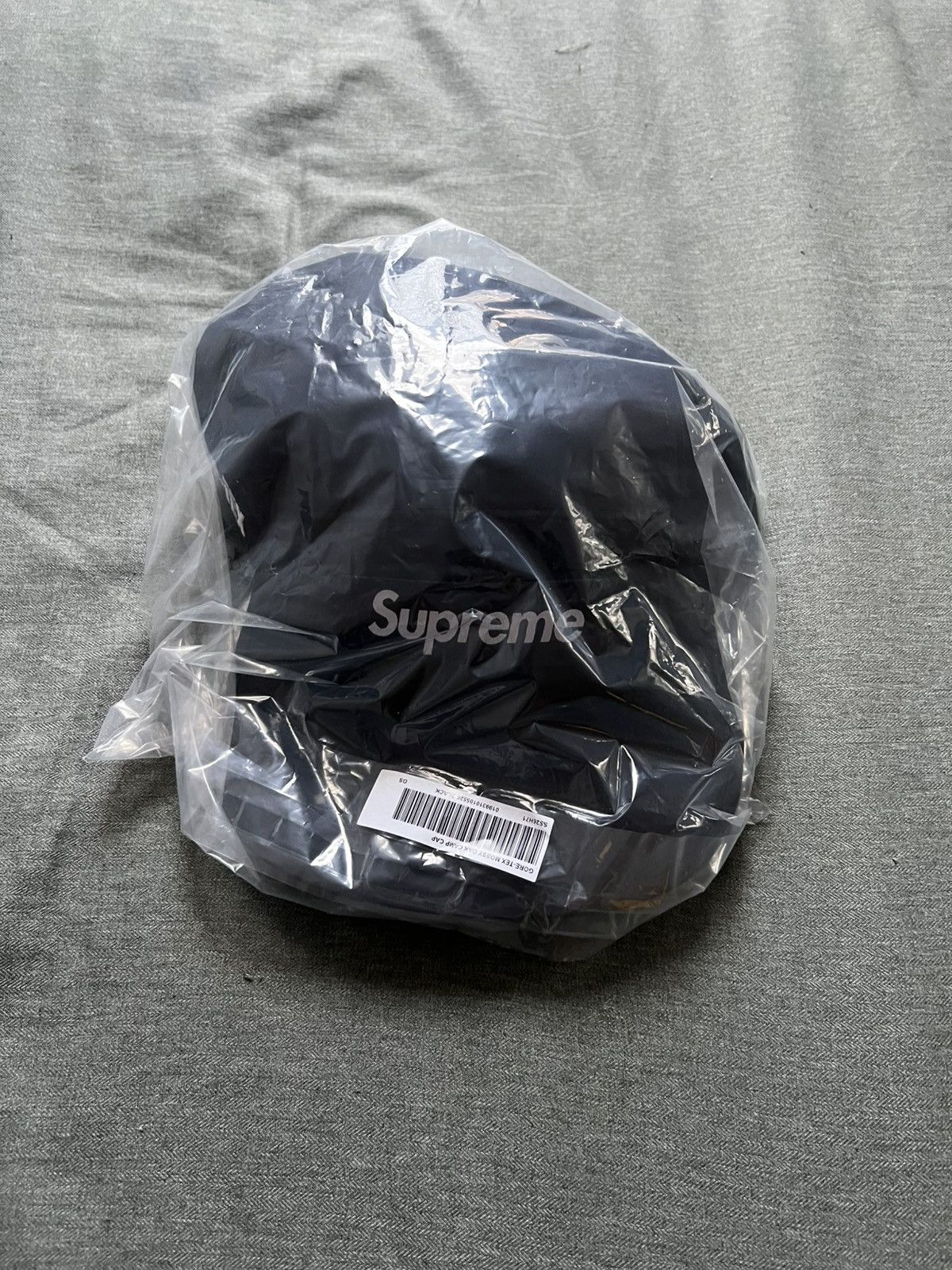Supreme Supreme GoreTex Camp Cap Black Size ONE SIZE - 1 Thumbnail