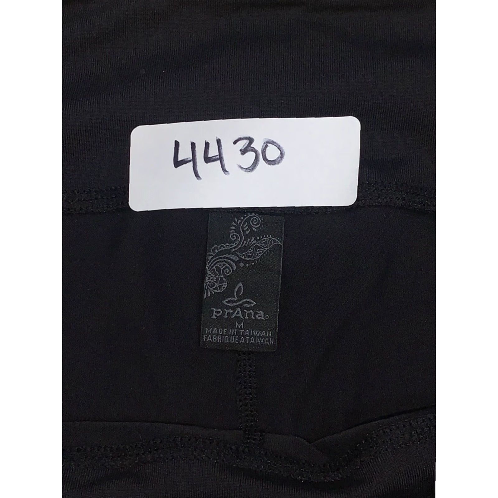 Prana prAna Capri Leggings Black M Women Outdoor Casual Activewear Capri Style Size 32" / US 10 / IT 46 - 3 Thumbnail