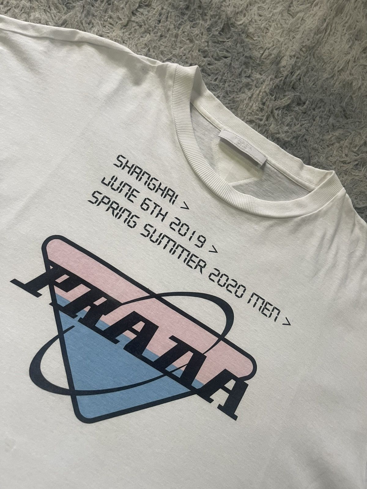 Prada Prada 2019 Shanghai Shirt Size US M / EU 48-50 / 2 - 2 Thumbnail