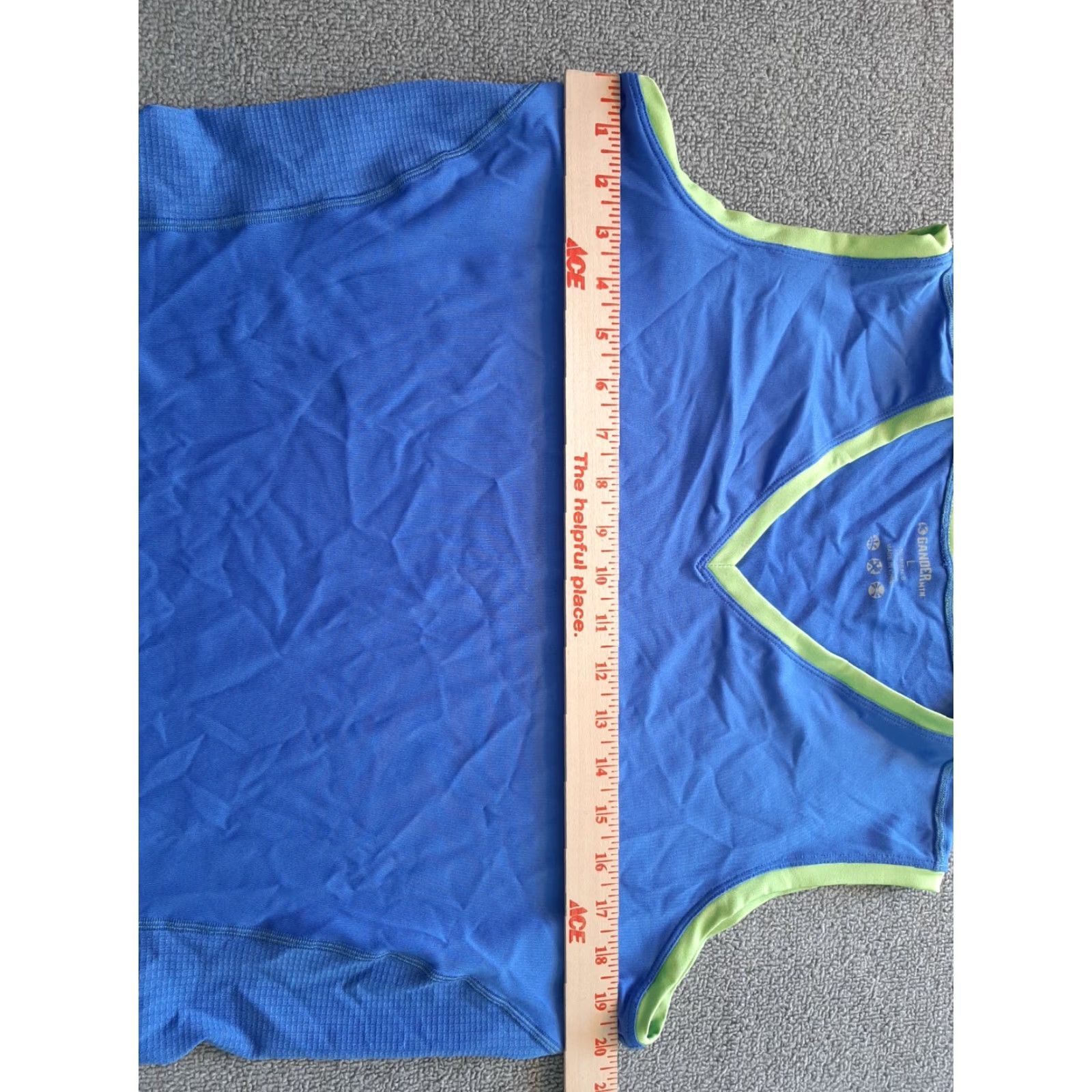 Vintage Gander Mountain Shirt Sleeveless Womens L Blue Polyester Spandex Athletic Tank Racerback Built-In Bra Pockets Size M / US 6-8 / IT 42-44 - 4 Thumbnail