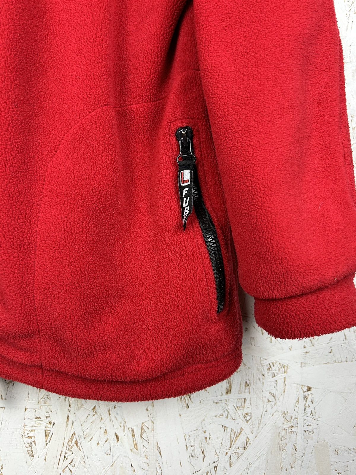 Fubu 00s Vintage Fubu Collection 05 Fleece Jacket Red Size L Size US L / EU 52-54 / 3 - 5 Thumbnail