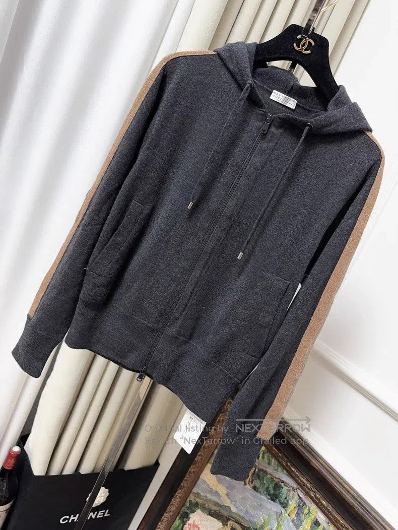 Brunello Cucinelli Brunello Cucinelli Dark Gray and Khaki Color Cashmere Hood Size S / US 4 / IT 40 - 1 Thumbnail