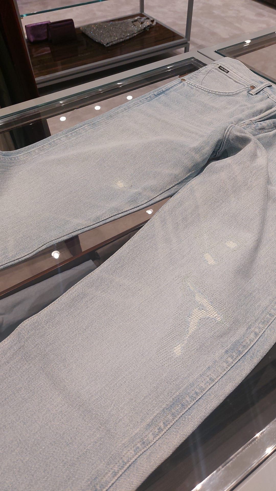 Tom Ford o1loc1c0924 DPT002 Tapered Jeans in Light Blue Size US 40 / EU 56 - 2 Thumbnail