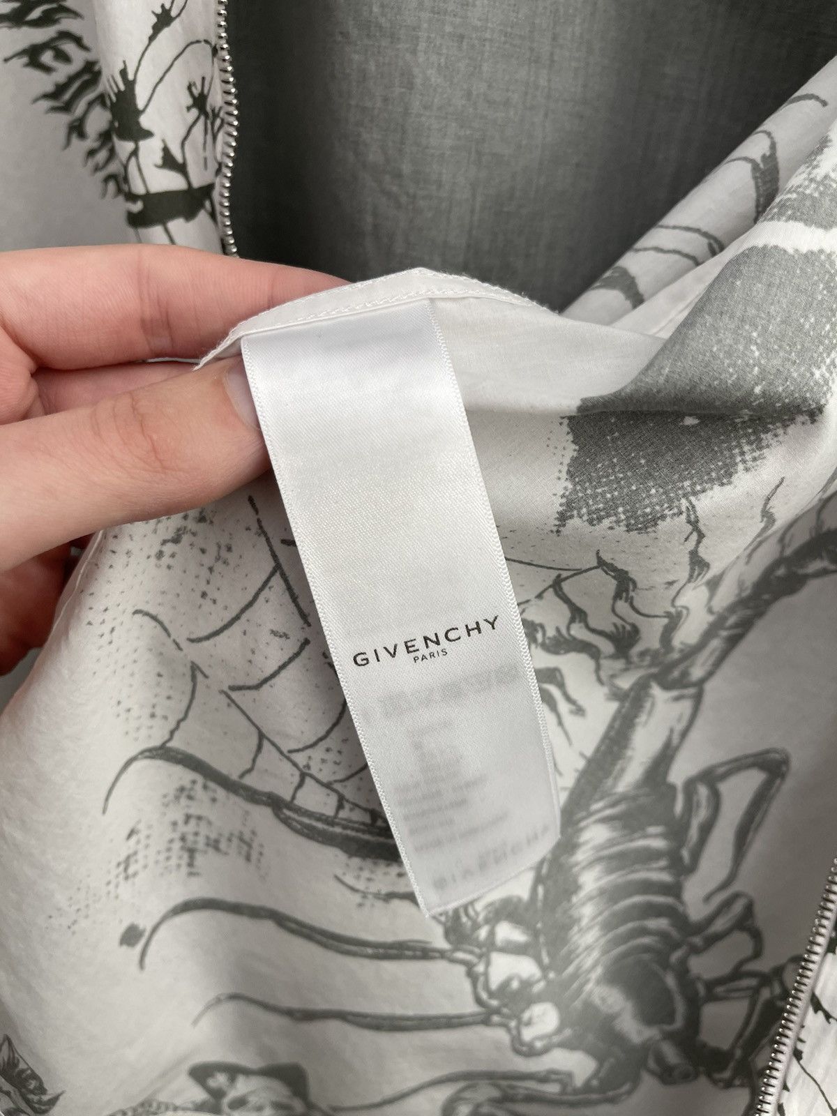 Givenchy Givenchy Tattoo Shirt Size US M / EU 48-50 / 2 - 6 Thumbnail