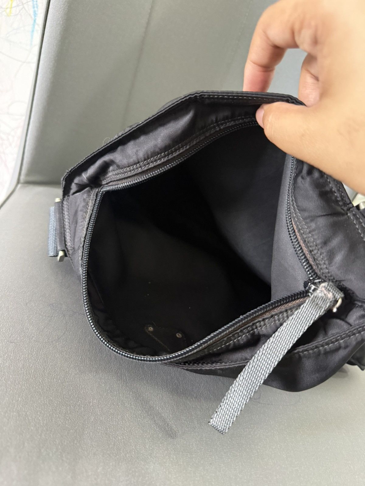 Prada Vintage Prada Medium Black Crossbody Sling Bag Size ONE SIZE - 11 Thumbnail