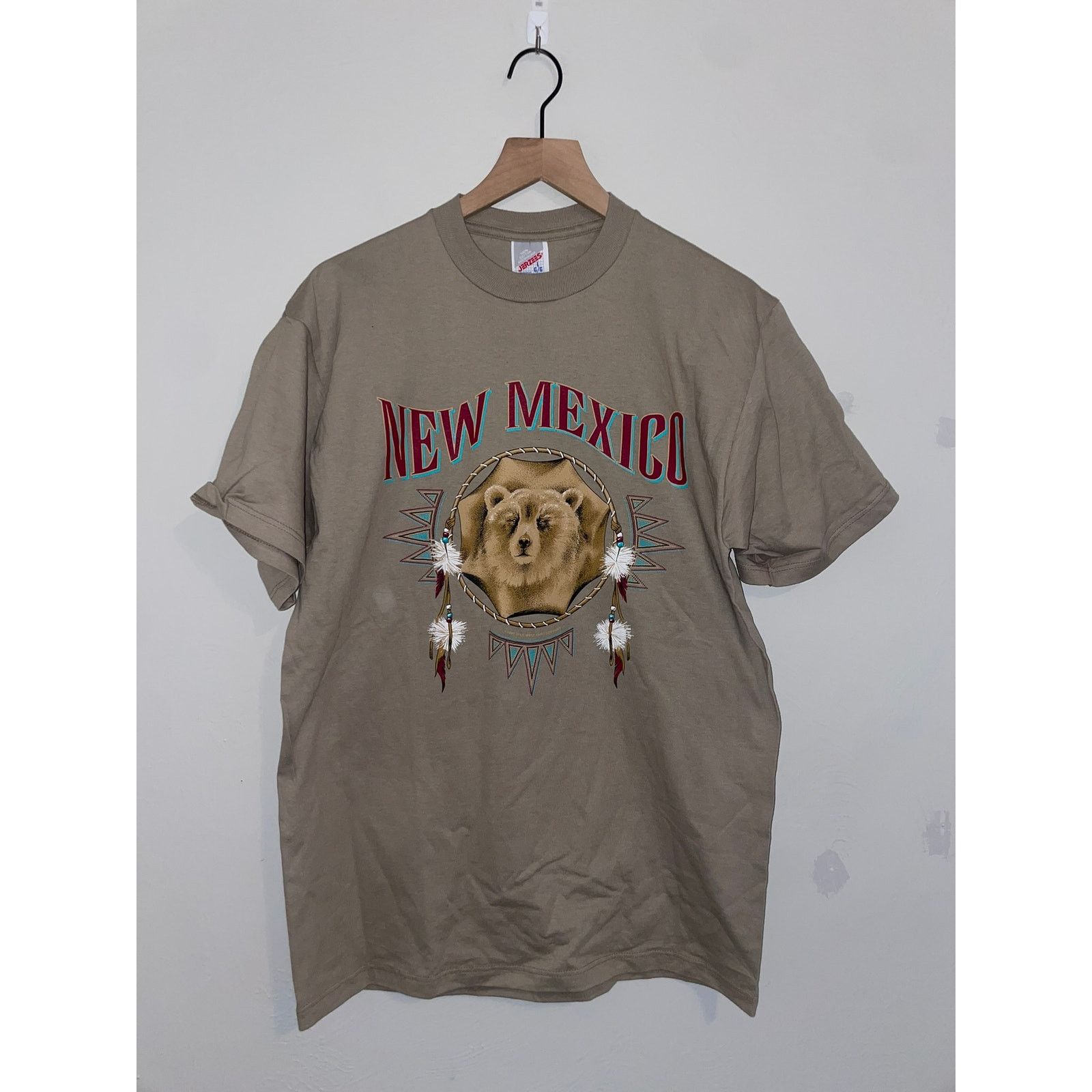 Jerzees Vintage Bear Shirt New Mexico Native American Brown Tee 90s Size US L / EU 52-54 / 3 - 1 Thumbnail