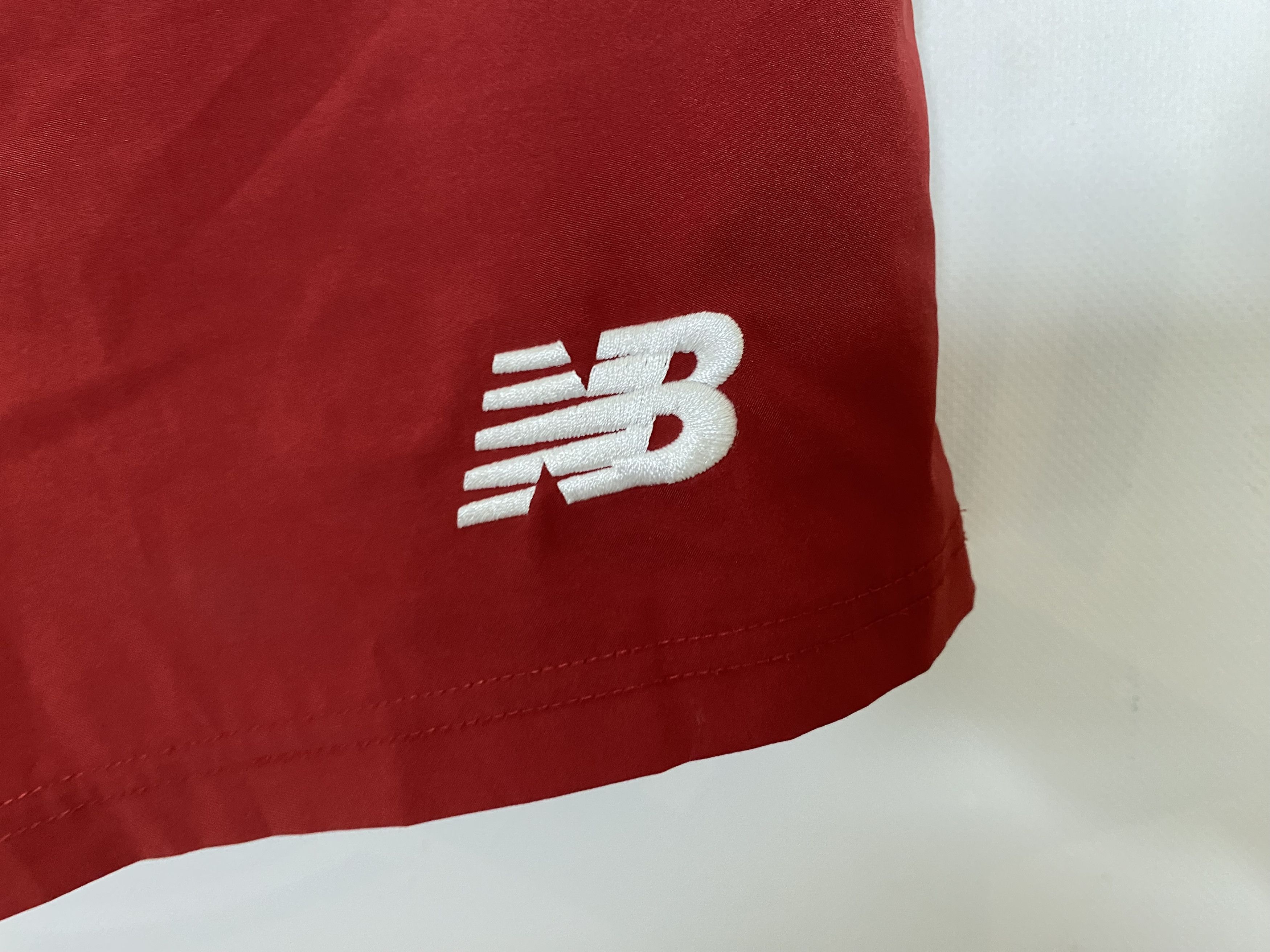 New Balance LIVERPOOL 2017 HOME FOOTBALL SHORTS SOCCER NEW BALANCE Size US 32 / EU 48 - 4 Thumbnail