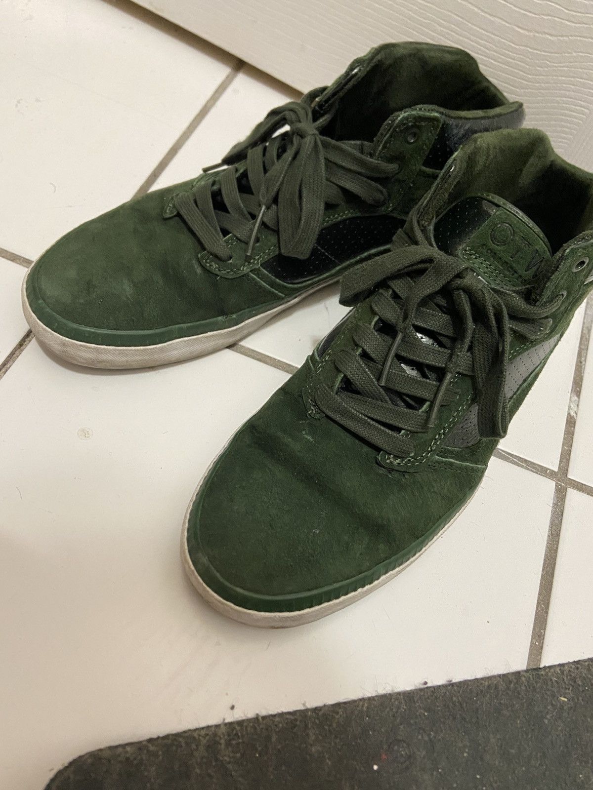 Vans Vans otw hightops Size US 9.5 / EU 42-43 - 1 Thumbnail