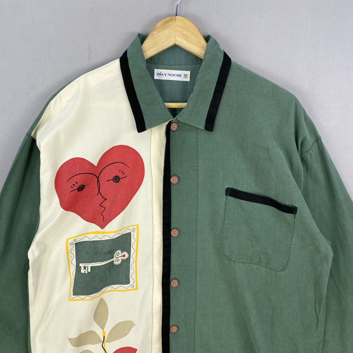 Japanese Brand Dia Y Noche Vintage Artist Shirt – Heart & Key Graphic Size US XL / EU 56 / 4 - 4 Thumbnail