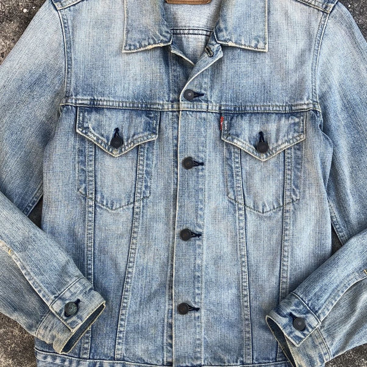 Levi's Vintage LEVIS Faded Denim Trucker Jacket Size US M / EU 48-50 / 2 - 4 Thumbnail