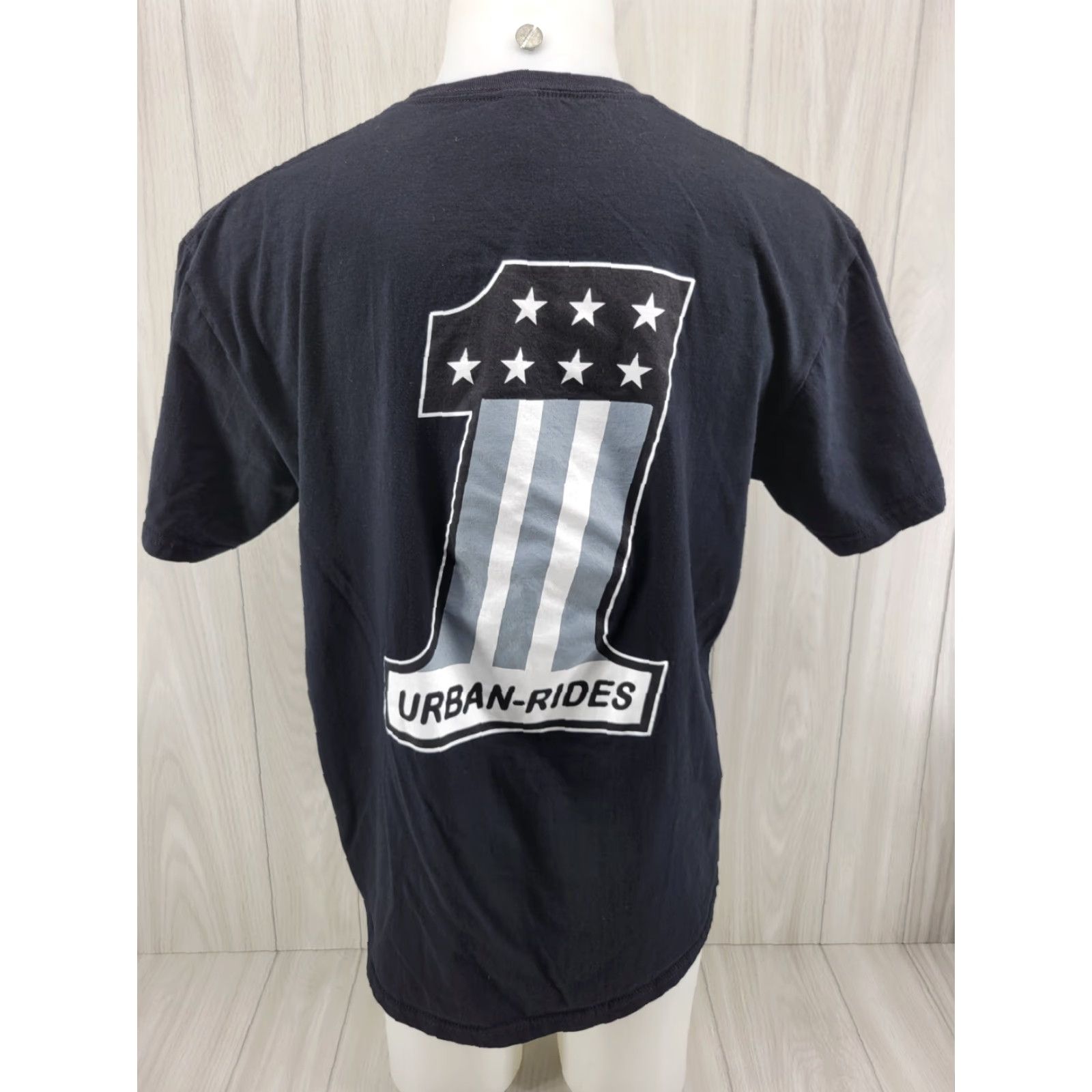Gildan Urban Rides Magazine Shirt XL Black Men T-Shirt Short Sleeve Gildan Regular Size XL Size US XL / EU 56 / 4 - 2 Thumbnail