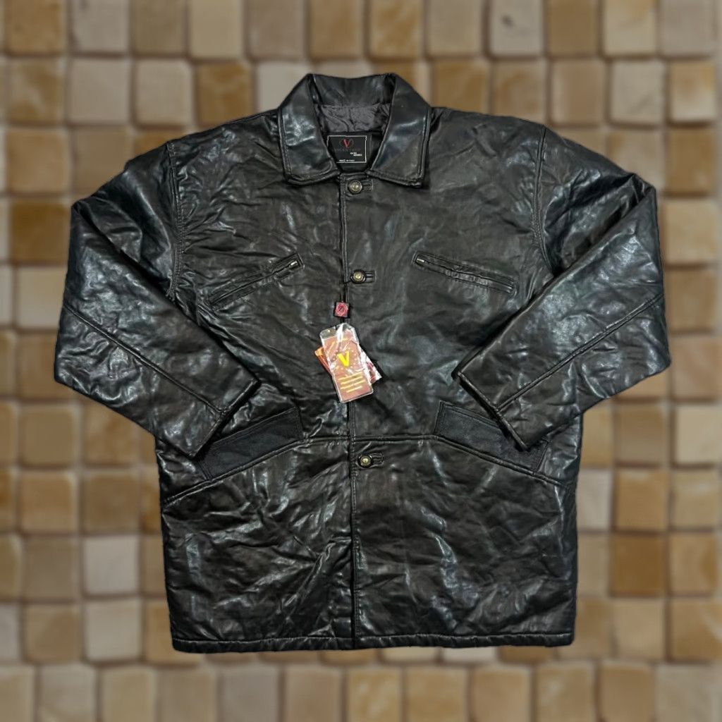 Vintage VINTAGE VINCENT & CO. ALTA MODA Jacket Mens XL Black Faux Leather Bomber Jacket Button Pockets 27.5" Pit 33.5" Length 25.5" Cuffed Size US XL / EU 56 / 4 - 1 Thumbnail
