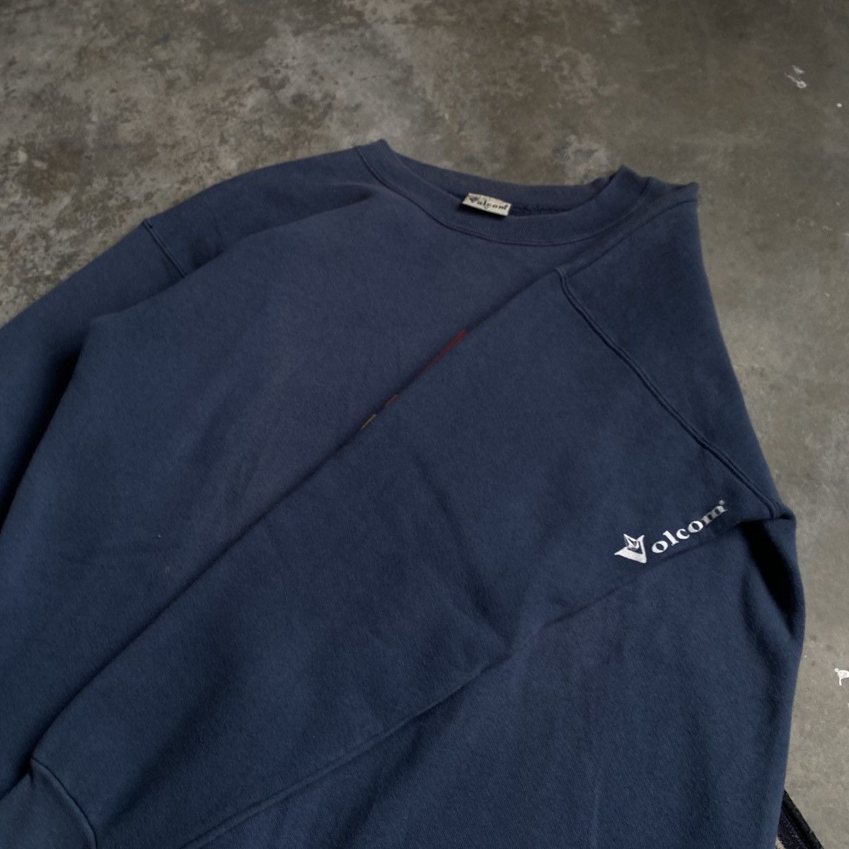 Volcom Vintage Volcom Crewneck Size US L / EU 52-54 / 3 - 7 Thumbnail