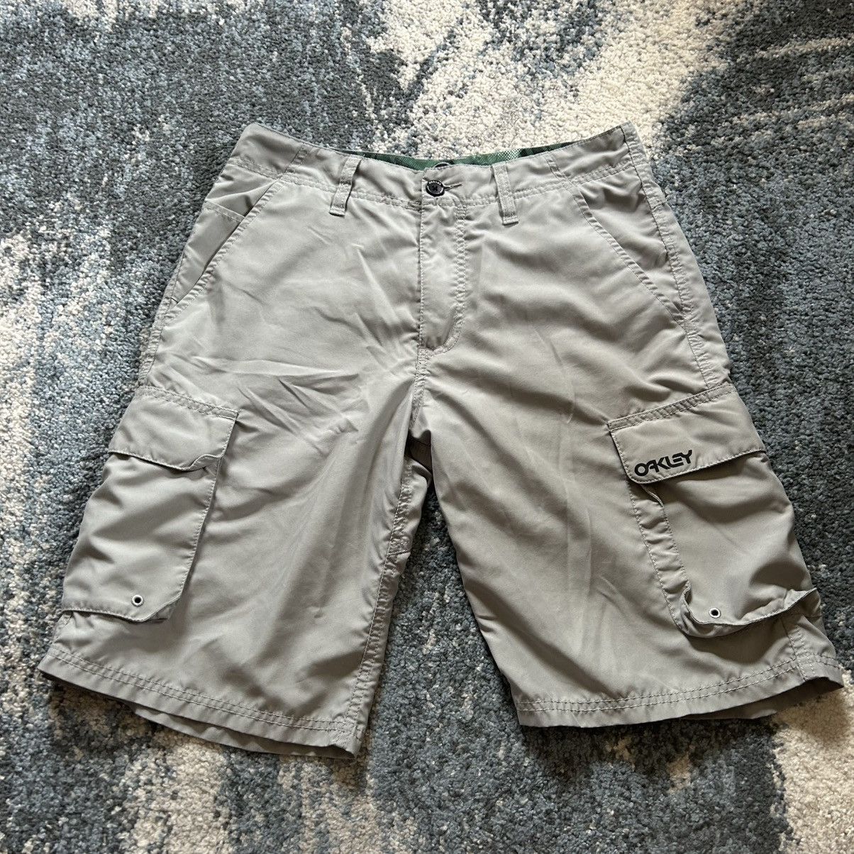 Oakley OAKLEY NYLON POLYESTER HYBRiD SWiM TRUNKS CARGO SHORTS Size US 30 / EU 46 - 3 Thumbnail