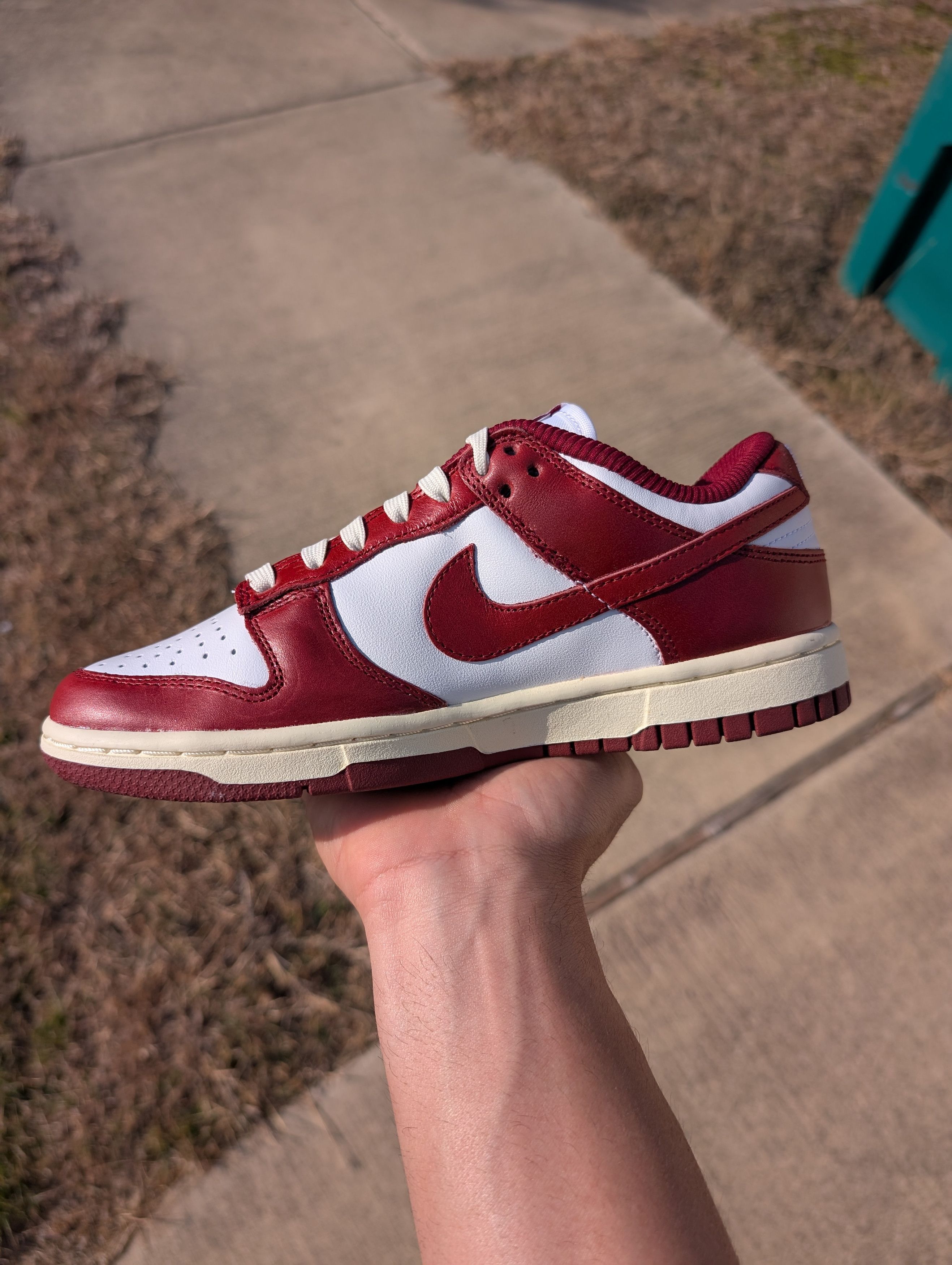 Nike Vintage Red Dunk Low Size US 5 / EU 37 - 11 Thumbnail