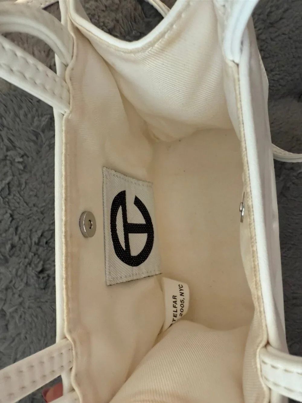 Telfar Telfar White Small Mini Bag Size ONE SIZE - 3 Thumbnail