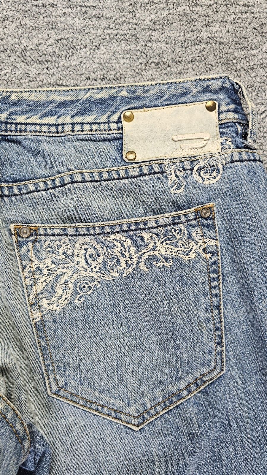 Diesel Vintage Y2K Diesel EASEE 008EW Embroidered Low Rise Jeans 30 Size 30" / US 8 / IT 44 - 10 Thumbnail