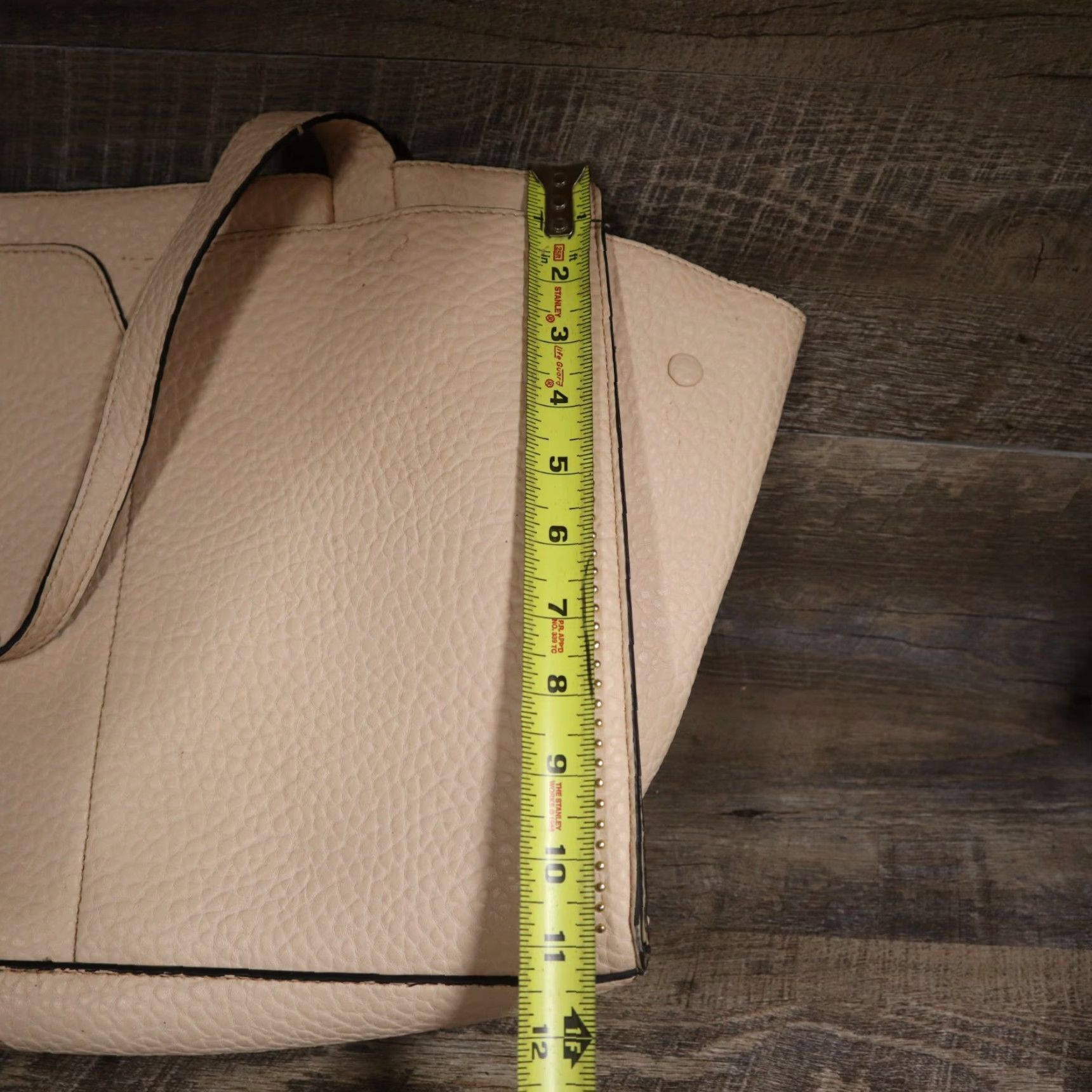London Fog London Fog Purse Hobo Bag Women Medium Tan Cognac Brown Faux Leather Zip Purse, Bag Charm, Inner Pockets, Casual, Satin? Size ONE SIZE - 6 Thumbnail