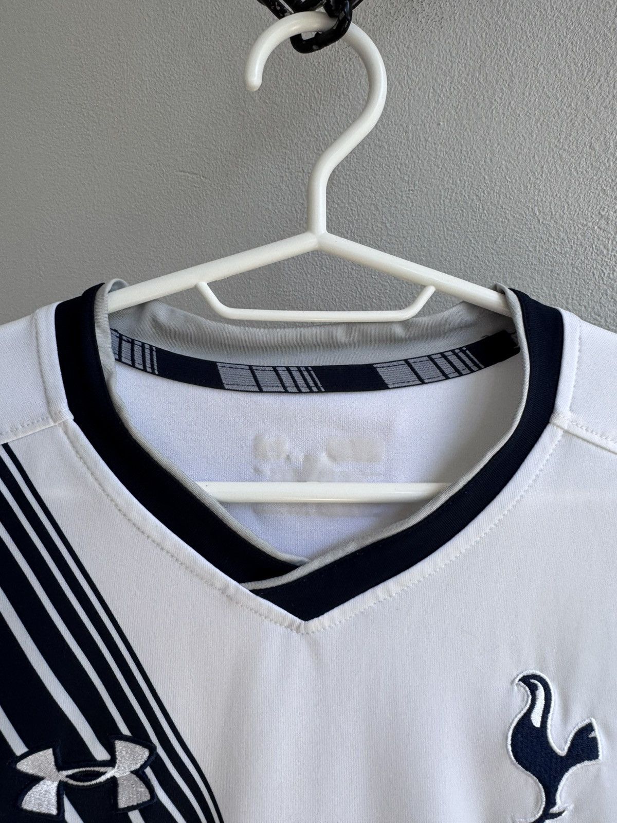 Under Armour TOTTENHAM HOTSPUR 2015 2016 FOOTBALL SHIRT SOCCER JERSEY Size US M / EU 48-50 / 2 - 9 Thumbnail