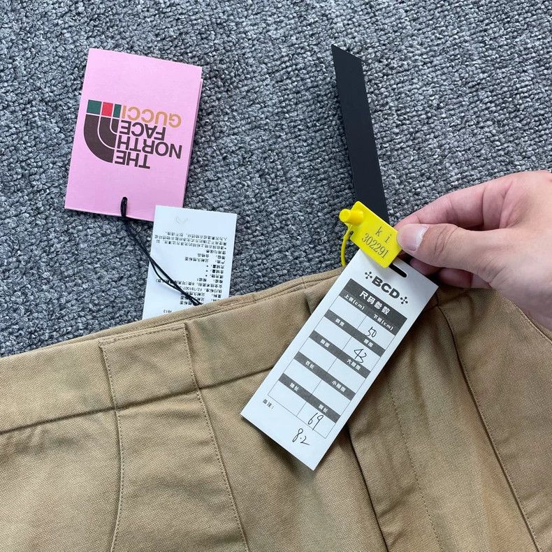 Gucci Gucci The North Face Gucci North co-branded khaki workwear Size US 34 / EU 50 - 7 Thumbnail