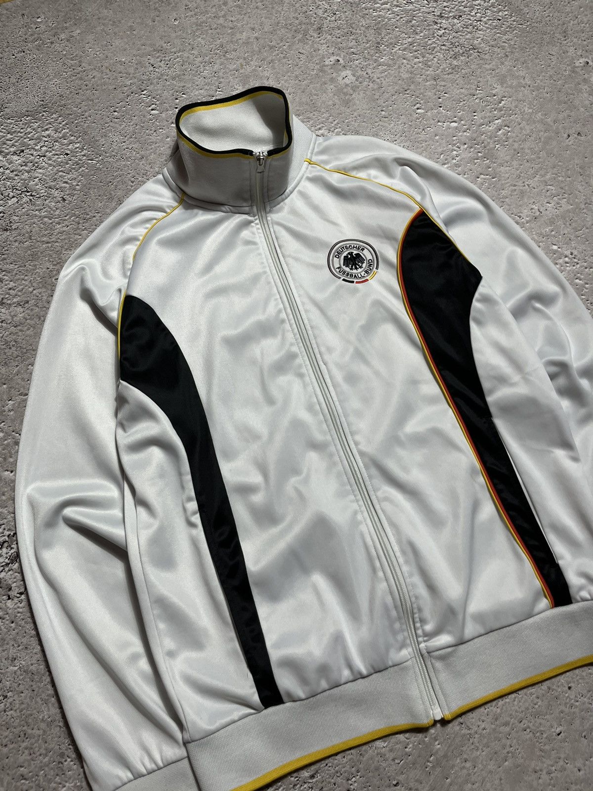 Vintage Vintage 90s Germany Soccer Zip Up Sweatshirt Jacket Size US M / EU 48-50 / 2 - 3 Thumbnail