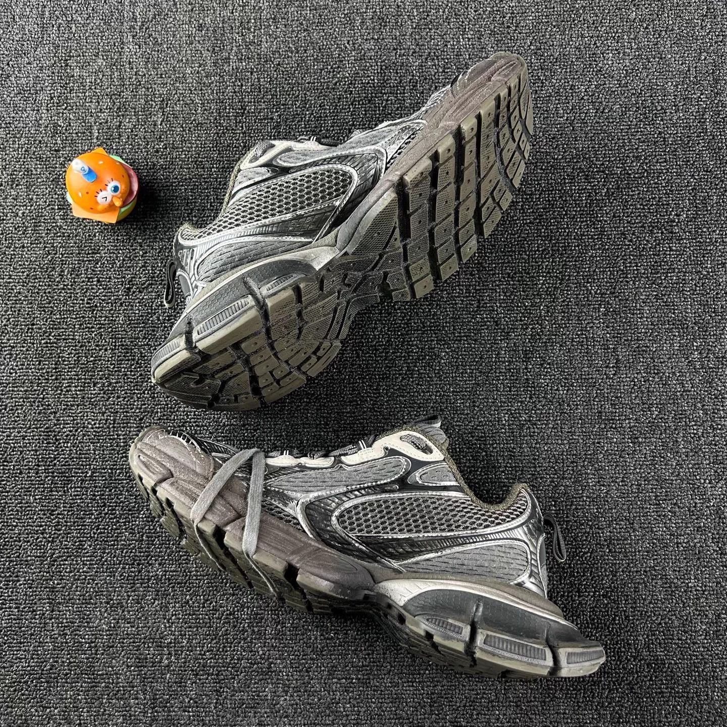 Balenciaga Balenciaga 3XL Grey Dad Sneakers Size 42 Size US 9 / EU 42 - 3 Thumbnail