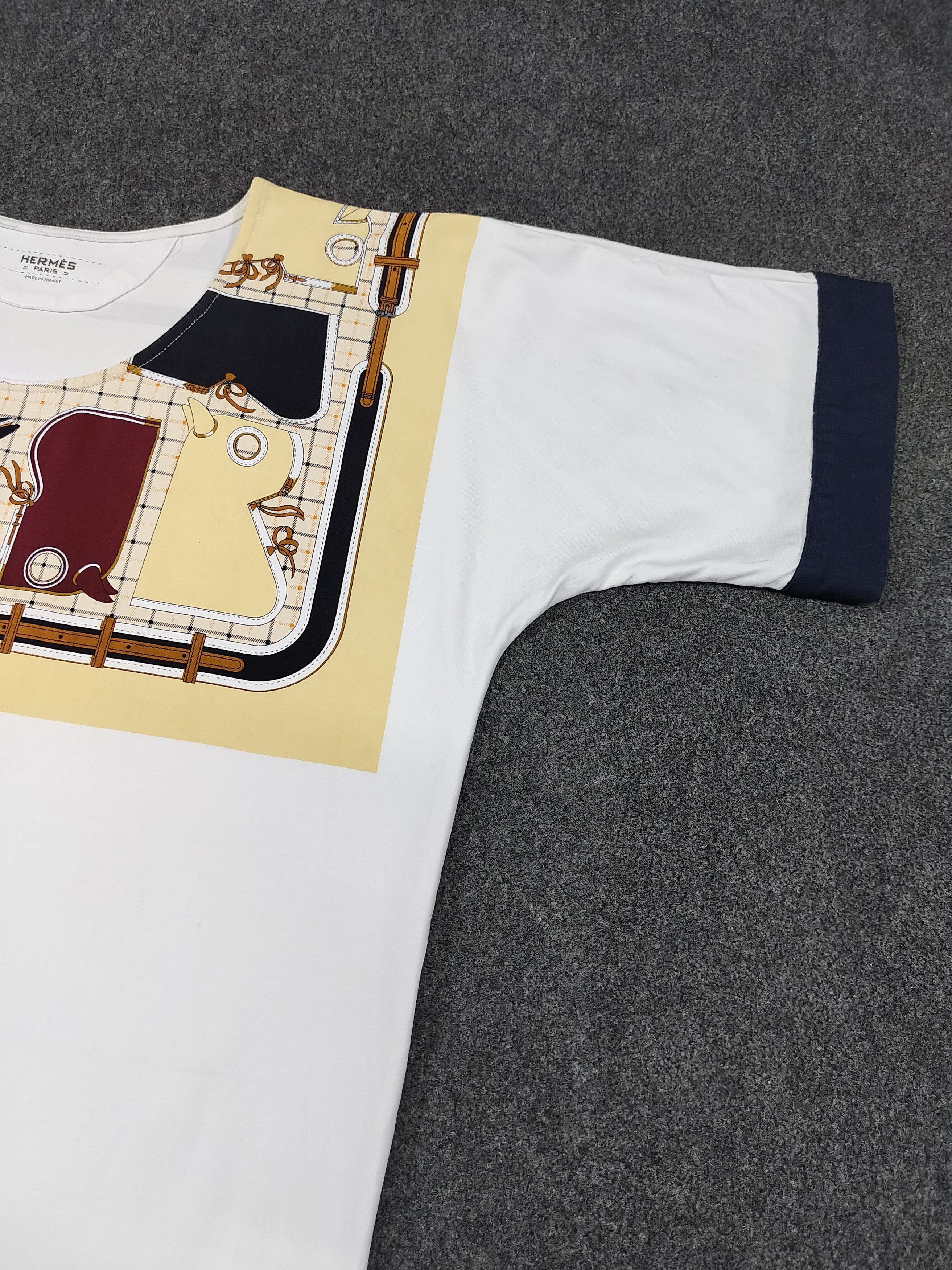 Hermes Hermes - "Etriers & Harness" Scarf Panel Graphic Tee Size M / US 6-8 / IT 42-44 - 3 Thumbnail