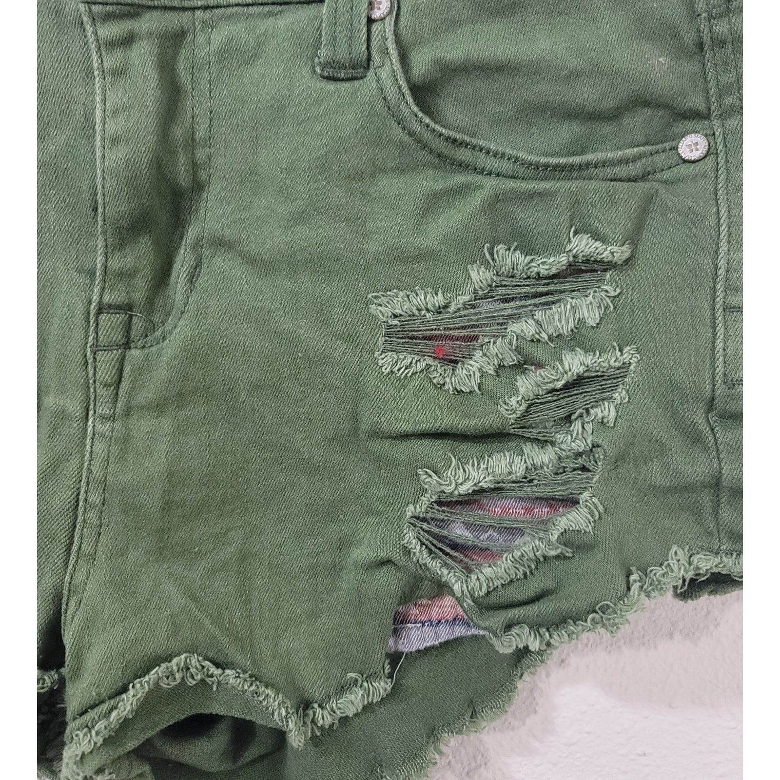 Other Altar'd State Green Distressed Hot Pants Denim Shorts 28 / 7 Size 30" / US 8 / IT 44 - 3 Thumbnail
