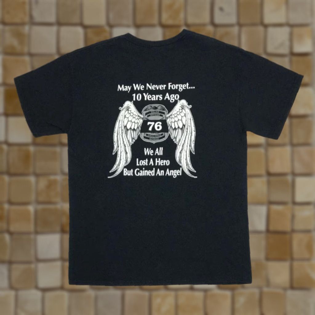 Vintage Sterling Heights Police “Honoring 10 Years” Tribute Graphic Black T-Shirt M L Size US M / EU 48-50 / 2 - 1 Thumbnail