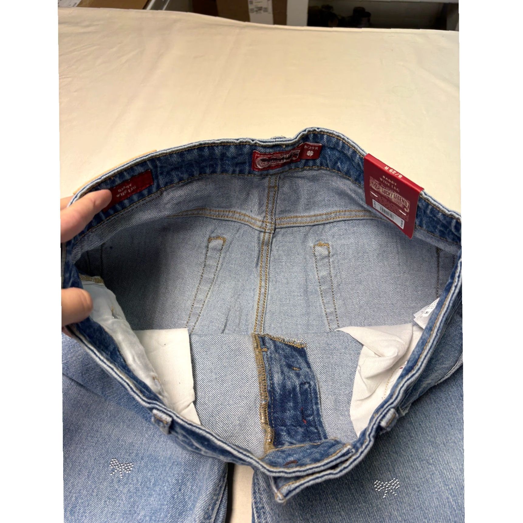 Lucky Brand NWT Lucky Brand Lucky Legend Baggy Wide-Leg Jeans Blue 29 32W 31Inseam Embroidered Bow 5-Pocket Denim Jeans Womens behouden Size 29" - 4 Thumbnail