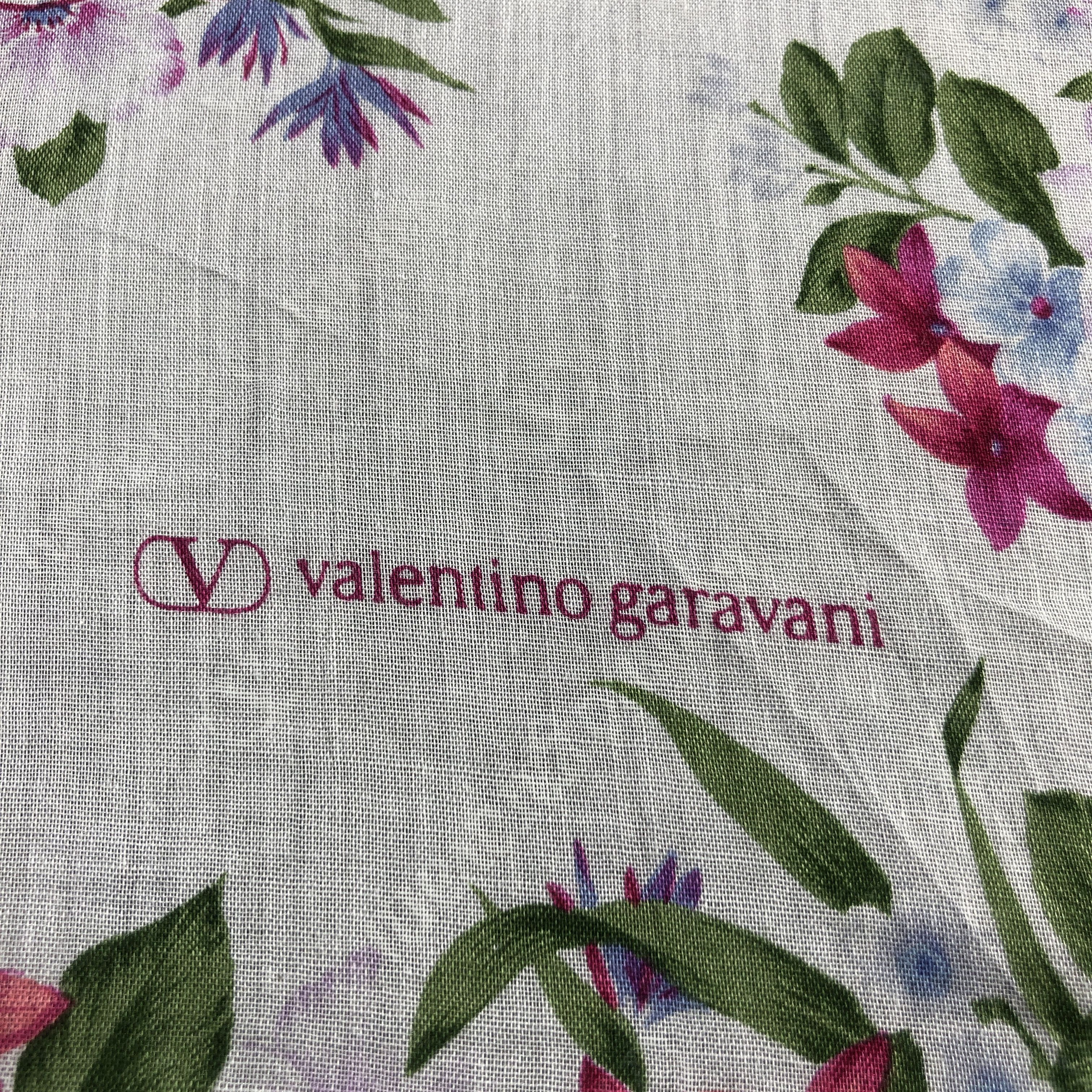 Vintage ValenTINO GarAVANI Handkerchief Neckerchief Bandana H2661 Size ONE SIZE - 4 Thumbnail